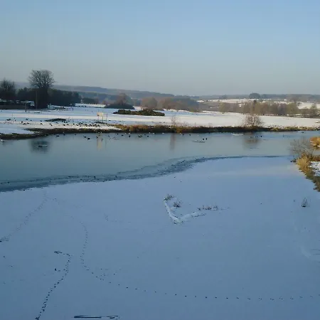 Le Du Breux Face Semois Au 2 ème étage *