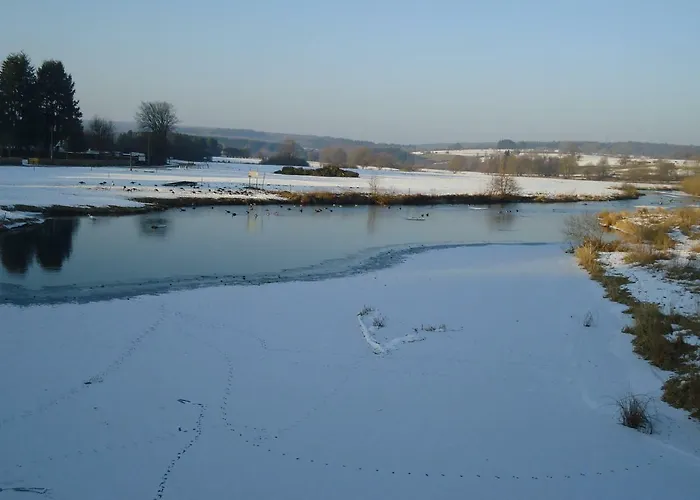 Le Du Breux Face Semois Au 2 ème étage *